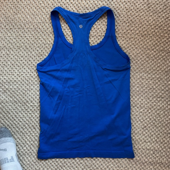 Royal Blue Swiftly Tech Razorback Tank Hip Length - Picture 3 of 3